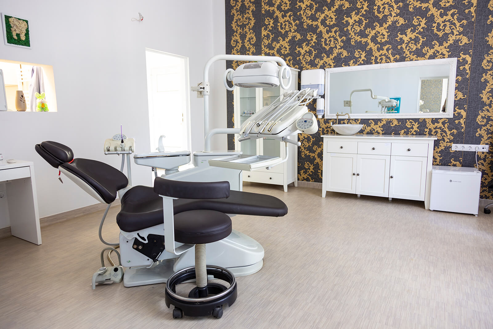 Clinica de stomatologie Targu Mures Aesthetic Dental Clinic