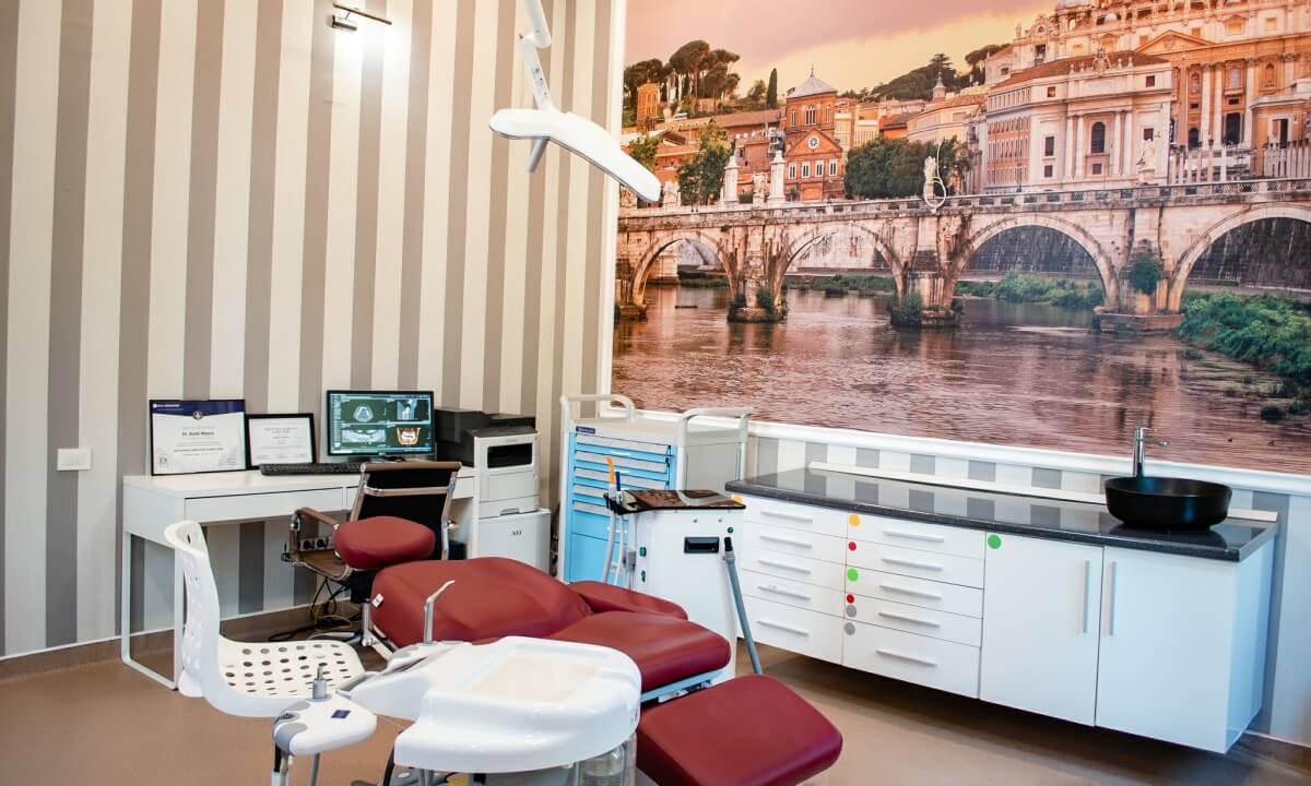 interior camera de tratament stomatologie adulti